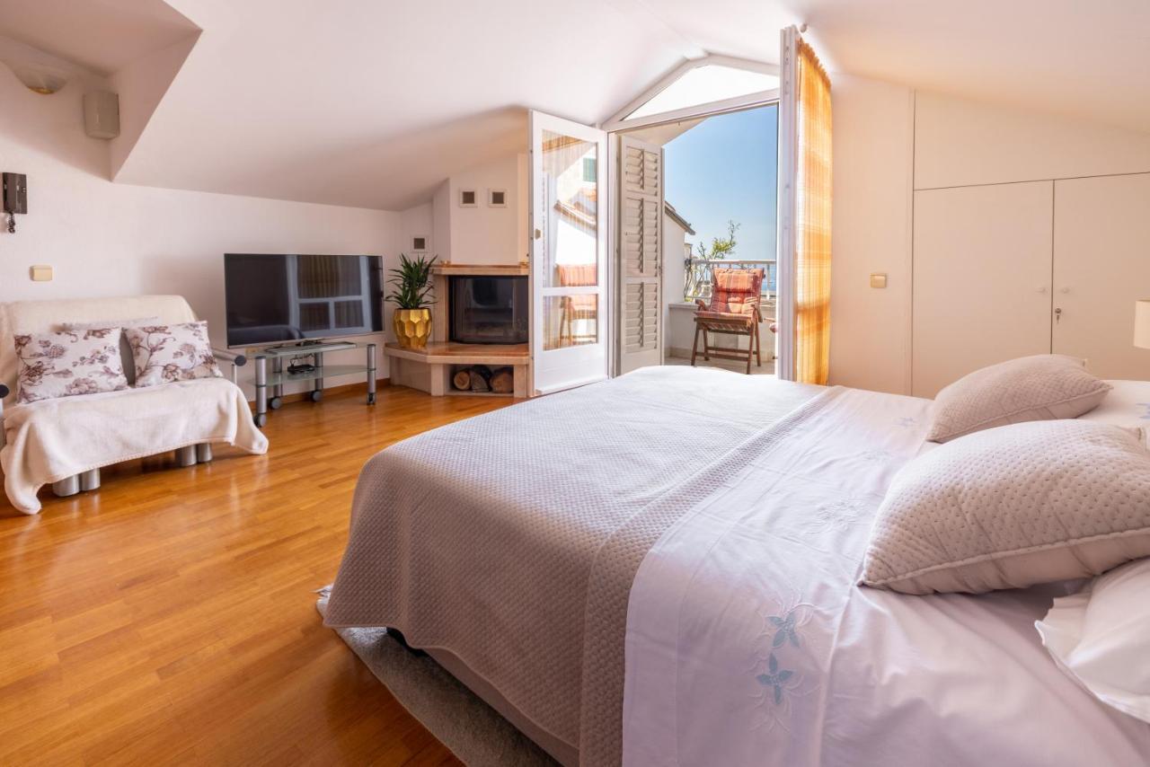 Center Of Apartment